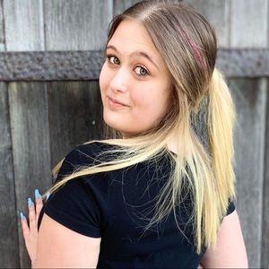 Meet your Posher, Olivia